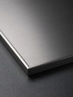Modern silver frame with crystal-clear acrylic glass